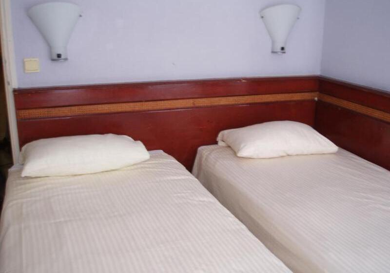 בית מלון כפרי Manofa