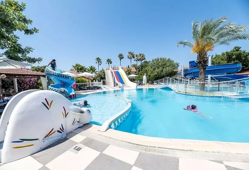 Отель Riverside Garden Resort