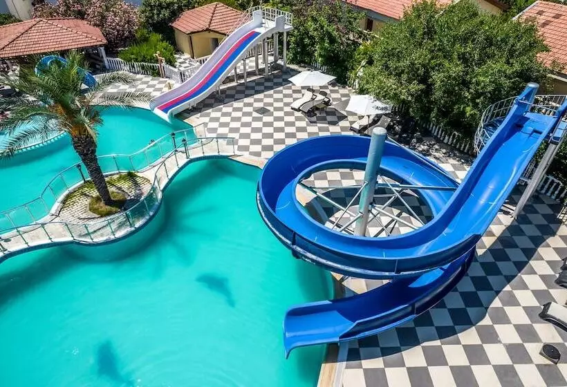 Отель Riverside Garden Resort