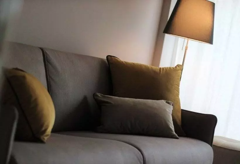 בית מלון כפרי Santellone Resort