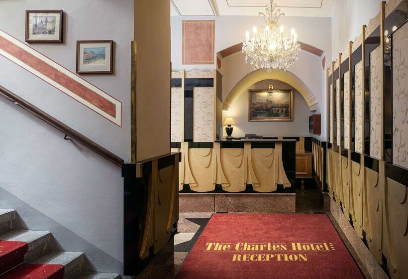 هتل The Charles