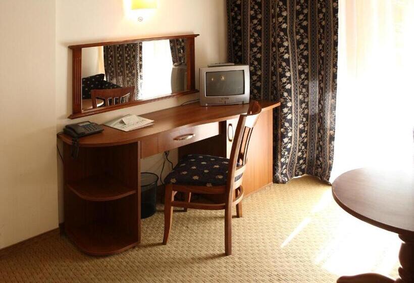 هتل Yunona All Inclusive