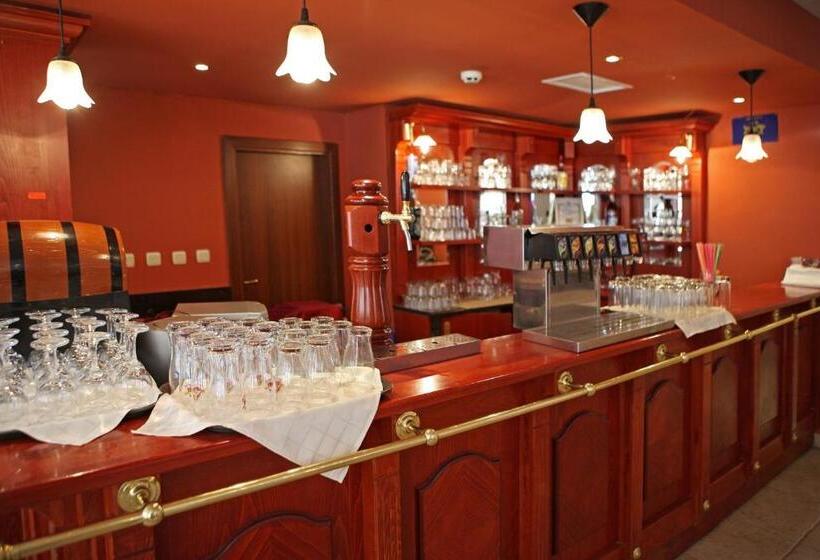 هتل Yunona All Inclusive