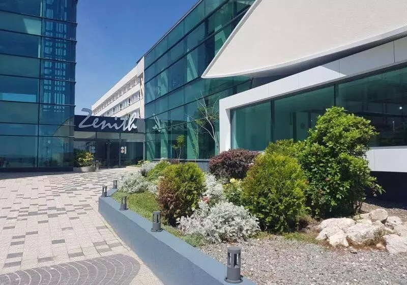 Hotel Zenith