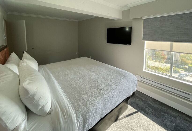 The Vic, Ascend Hotel Collection