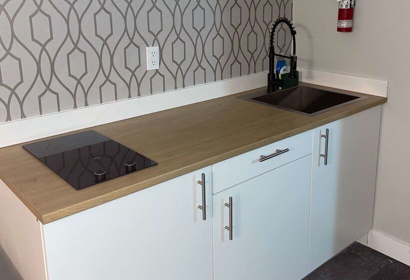 The Vic, Ascend Hotel Collection