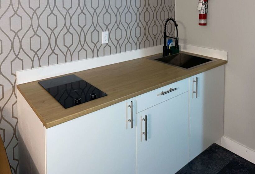 The Vic, Ascend Hotel Collection