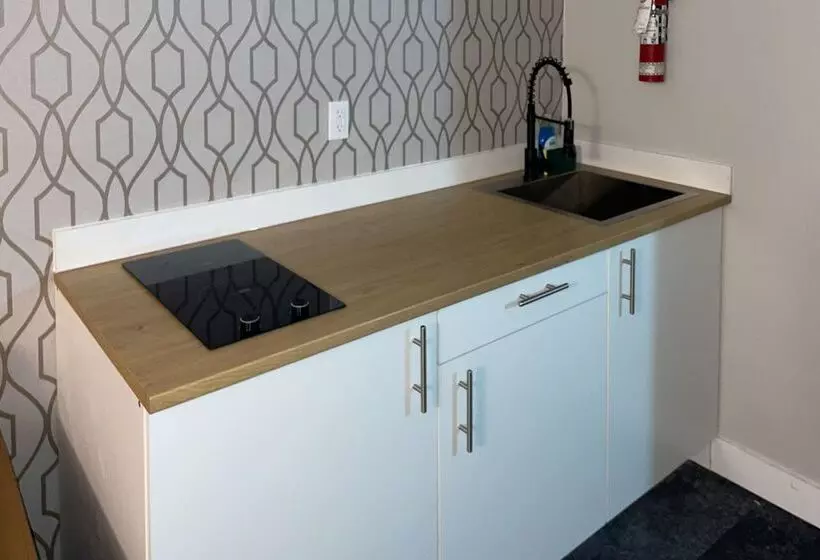 The Vic, Ascend Hotel Collection