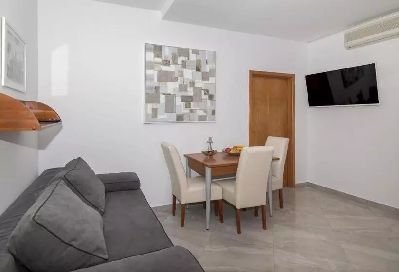 Villa Antea Apartments