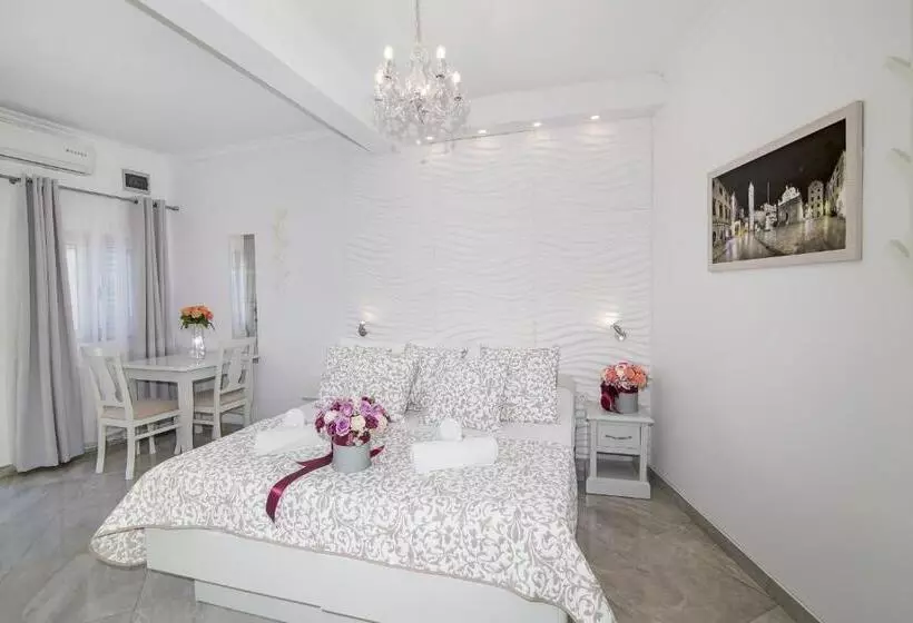 Villa Antea Apartments