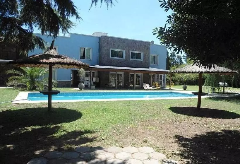 ユースホステル Las Moras Multiespacio