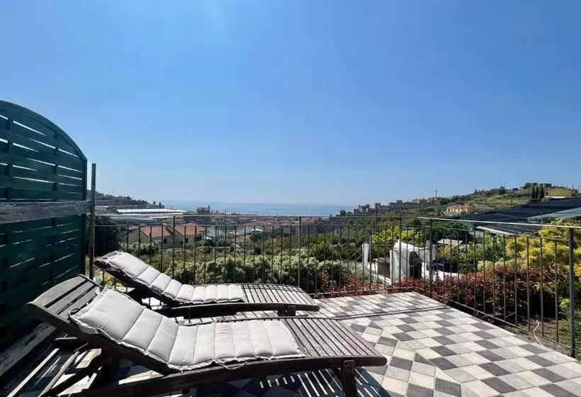 ホテル Agriturismo Azzurra Biricchina