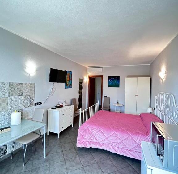 فندق Agriturismo Azzurra Biricchina