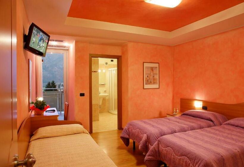 ホテル Castel Lodron