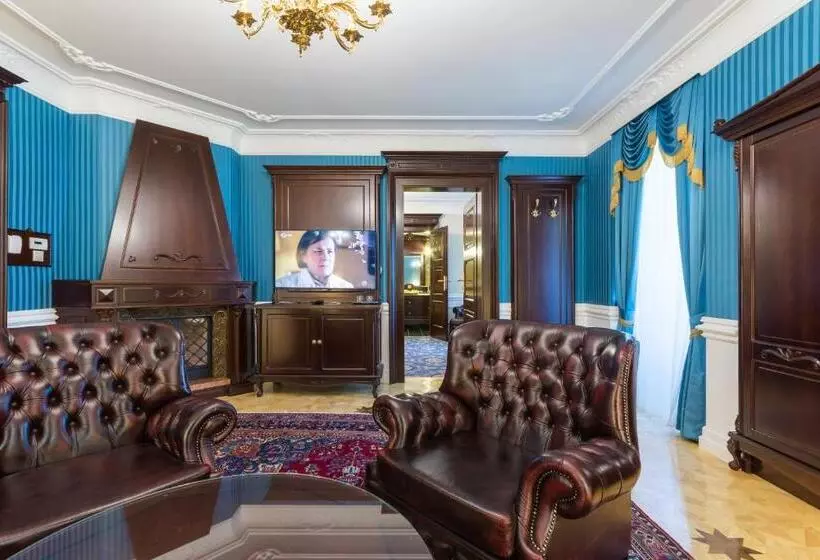 ホテル Forgách Kastély