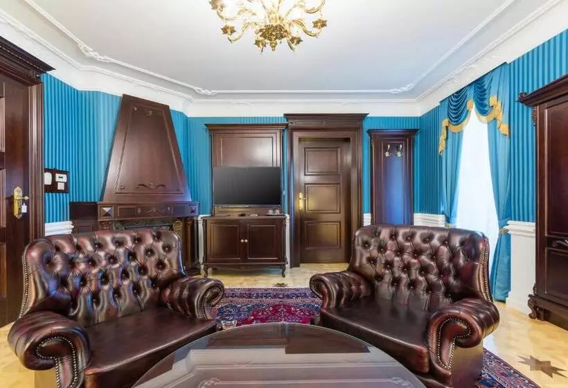 ホテル Forgách Kastély