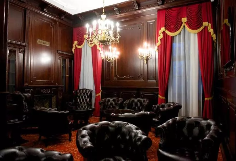 ホテル Forgách Kastély