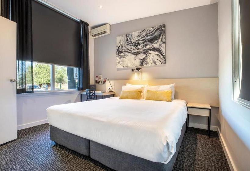 فندق Nightcap At Colyton