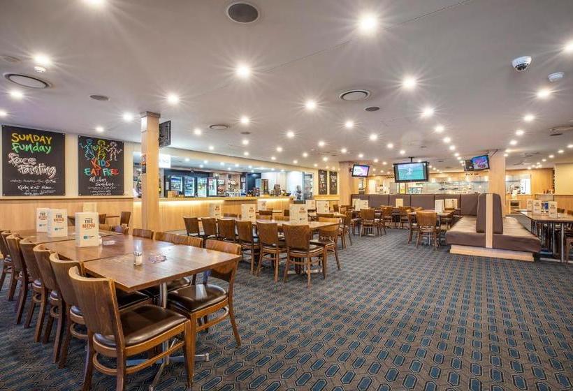 فندق Nightcap At Colyton