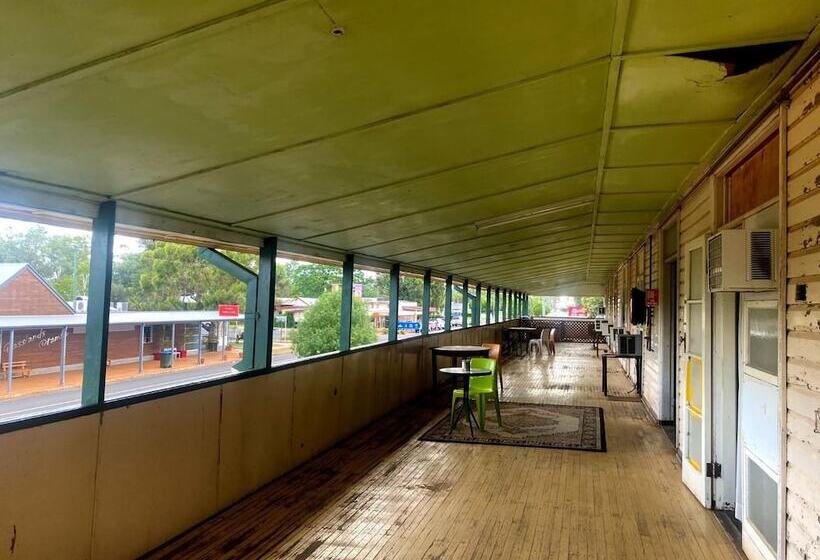 酒店 Royal Carrangarra