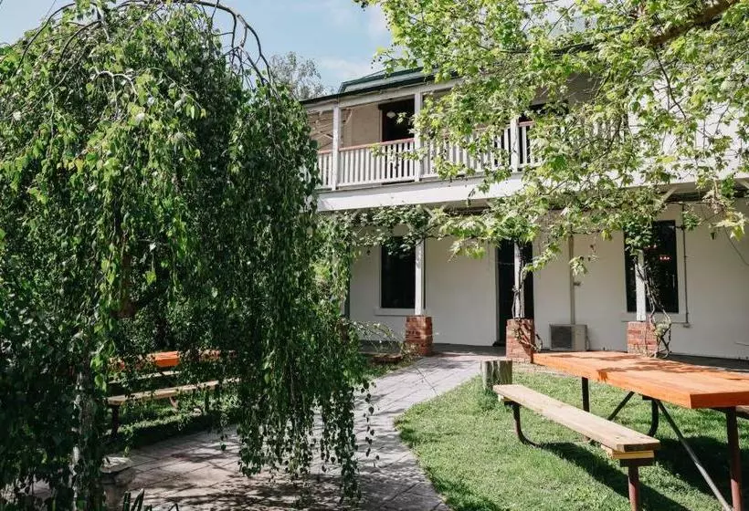 Hotelli The Robin Hood Inn