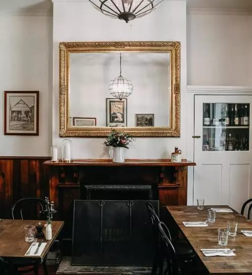 Hotelli The Robin Hood Inn