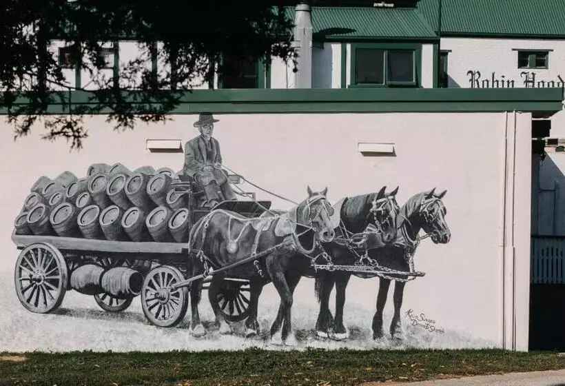 Hotelli The Robin Hood Inn