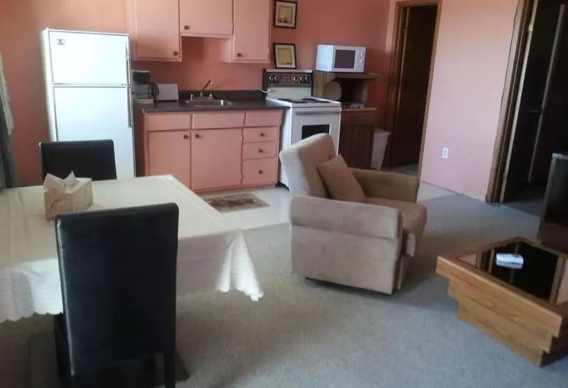 Maple Leaf Motel Emerson