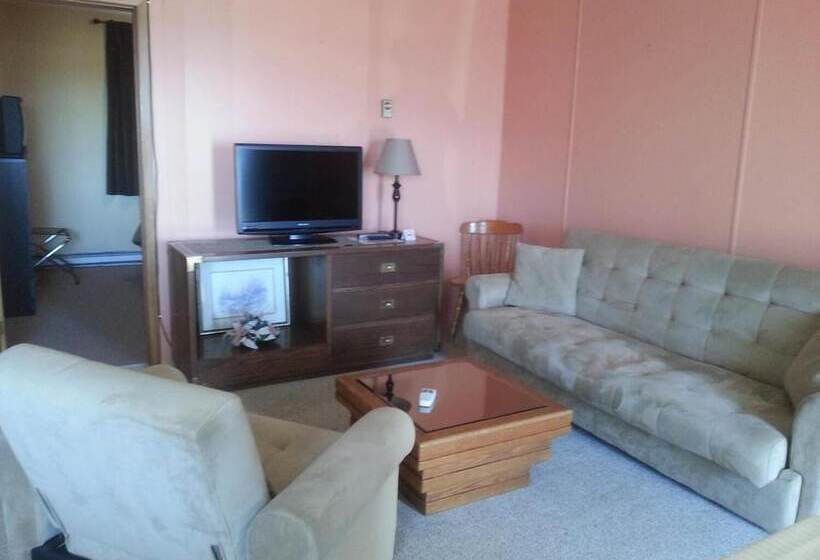 Maple Leaf Motel Emerson