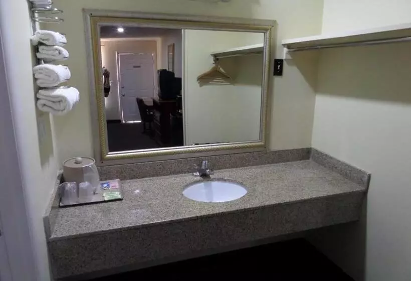 Motelli Jeffersonian Motor Inn