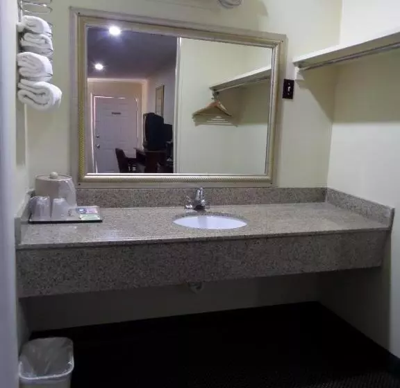 Motelli Jeffersonian Motor Inn