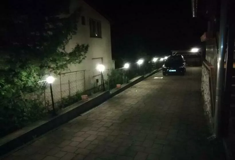 Majatalo Asta La Vista Vendégház