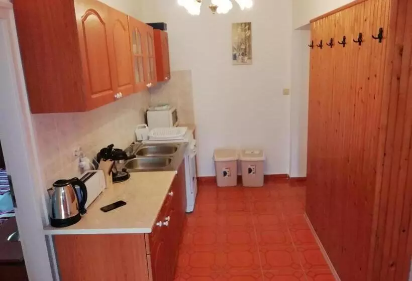 Majatalo Asta La Vista Vendégház