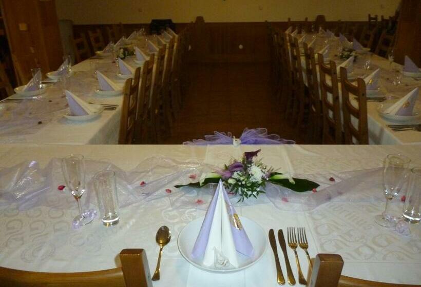 膳宿费 Penzion S Restaurací Na Furhaple