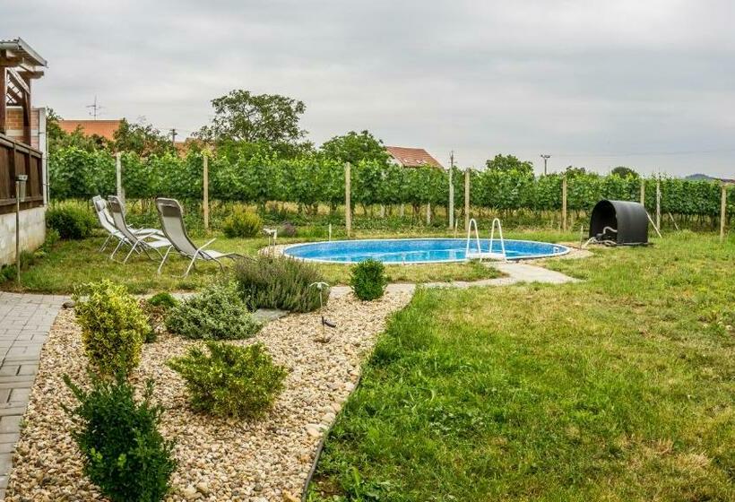 膳宿费 Penzion S Restaurací Na Furhaple