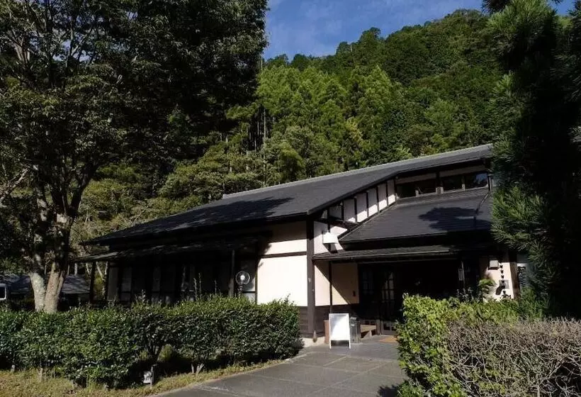 Ryokan Hiyoshi Forest Resort Yamanoie