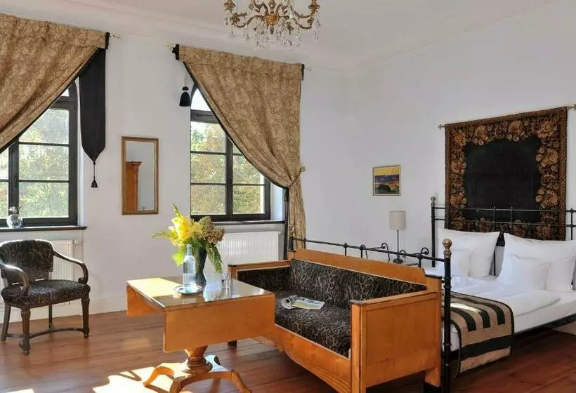 Schlosshotel Marihn
