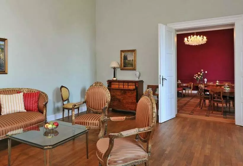 Schlosshotel Marihn