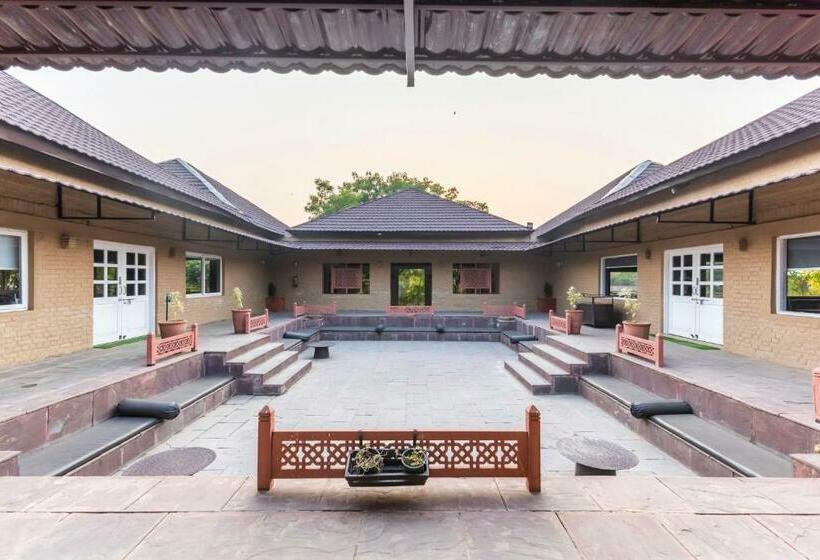 Vanaashrya Resort And Spa Sariska