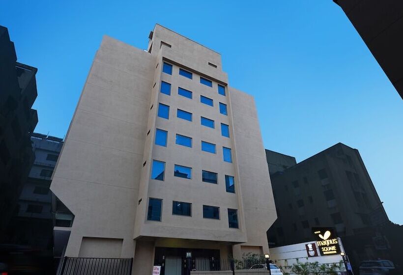 Bed and Breakfast Magnus Square Business