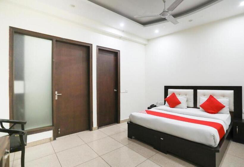 Flagship Hotel Sanfot