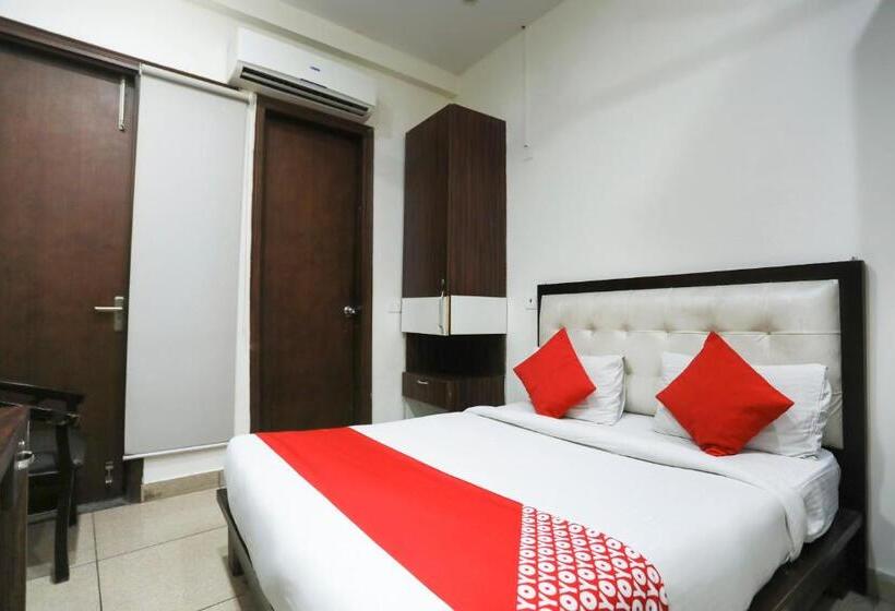 Flagship Hotel Sanfot