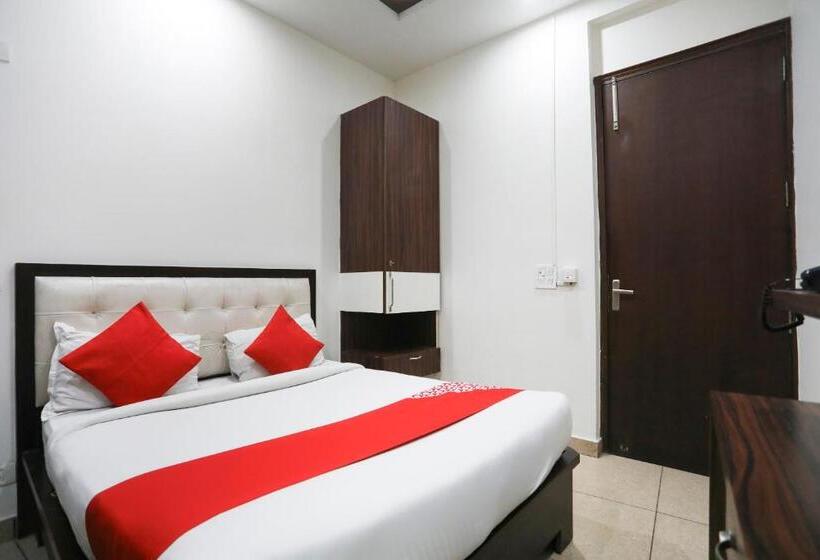 Flagship Hotel Sanfot