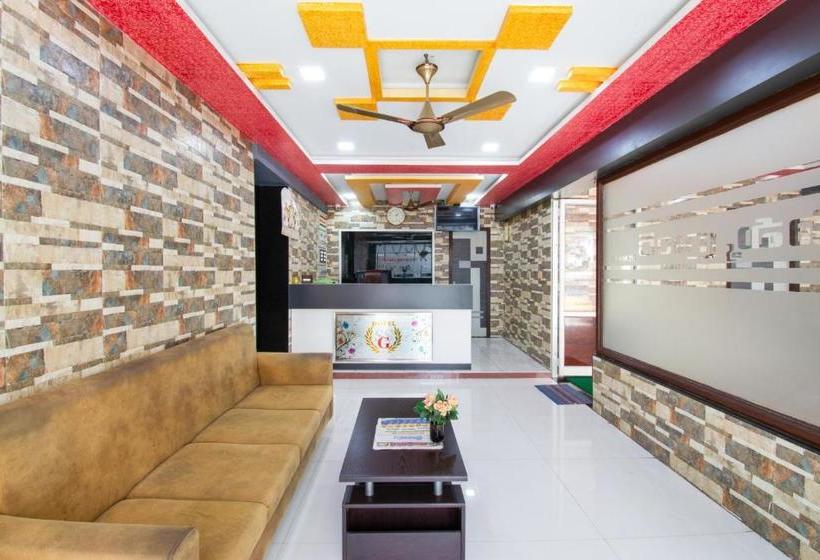 בית מלון כפרי Oyo 69992 Sri Sowmya Grand