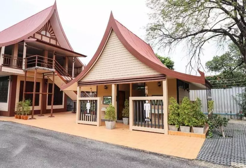 هتل Oyo 874 Wong Ruean Thai Resort