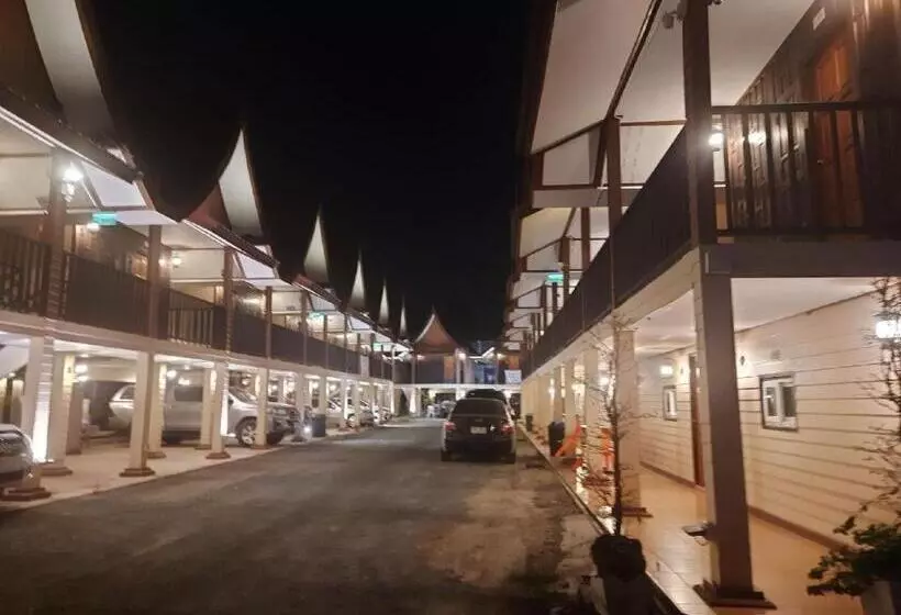 هتل Oyo 874 Wong Ruean Thai Resort