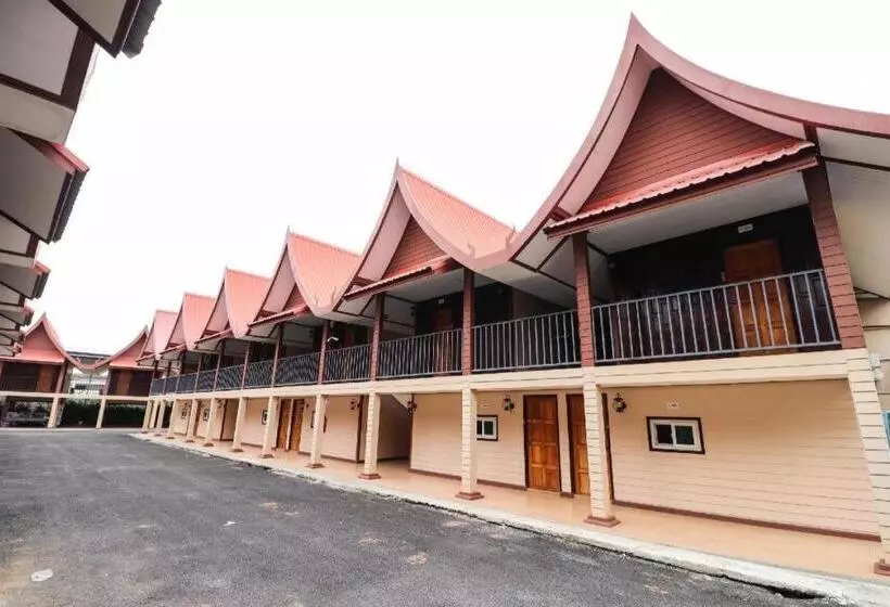 هتل Oyo 874 Wong Ruean Thai Resort