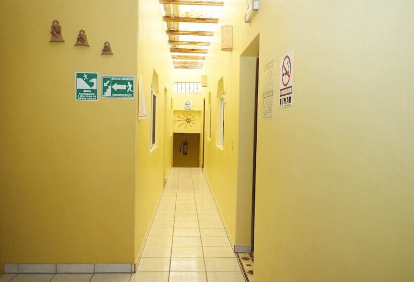 בית מלון כפרי Posada Casa Chiros