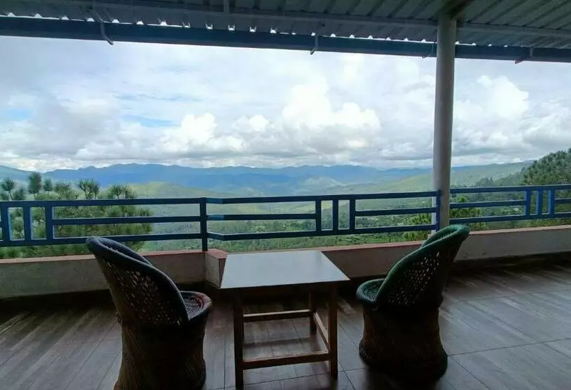 ホテル Rudra Himalayan Retreat