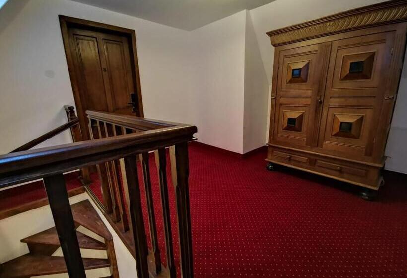 פנסיון Casa Kuhn